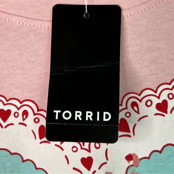 Torrid Size 4(4X)(26) Crewneck Short Sleeve Relaxed Sleep T-Shirt Heart Graphic - Picture 6 of 8
